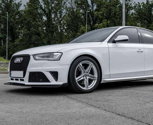 Передній бампер (стиль RS4) на AUDI A4 B8 2011-2015 року