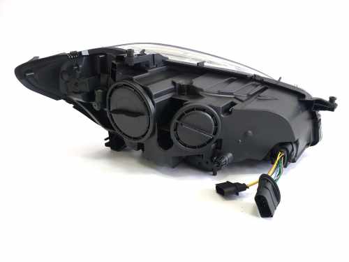 Передні фари (Bi-Xenon LCI) заміна до рестайлінгу на Mercedes-Benz S-Class W221 2005-2009 року