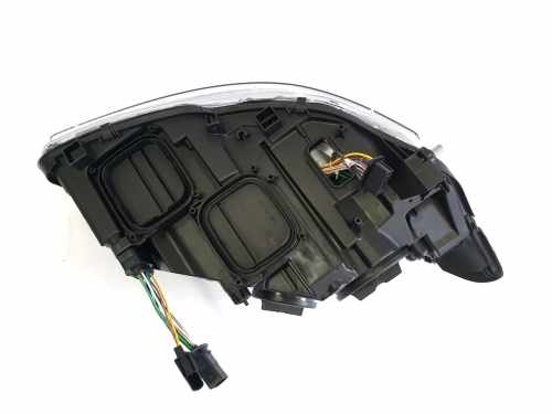 Передні фари (Bi-Xenon LCI) заміна до рестайлінгу на Mercedes-Benz S-Class W221 2005-2009 року