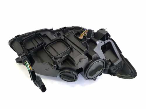 Передні фари (Bi-Xenon LCI) заміна до рестайлінгу на Mercedes-Benz S-Class W221 2005-2009 року