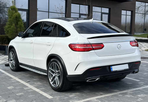 Спойлер Чорний глянець на Mercedes-Benz GLE-Class Coupe C292 2015-2019 року