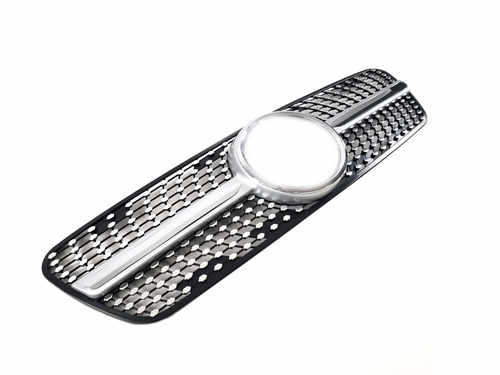 Грати радіатора Silver Diamond на Mercedes-Benz ML-Class W163 1997-2005 року