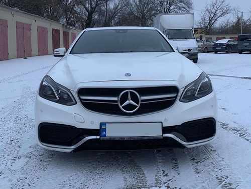 Передній бампер (стиль E63 AMG) на Mercedes-Benz E-Class W212 2013-2016 року