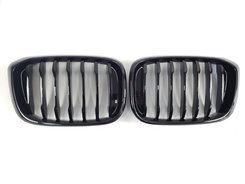 Ніздрий Чорний глянець (1 Bar) на BMW X3 G01 2018-2022 року