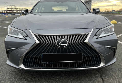 Решітка радіатора Gray (Normal) на Lexus ES 2018-2021 року