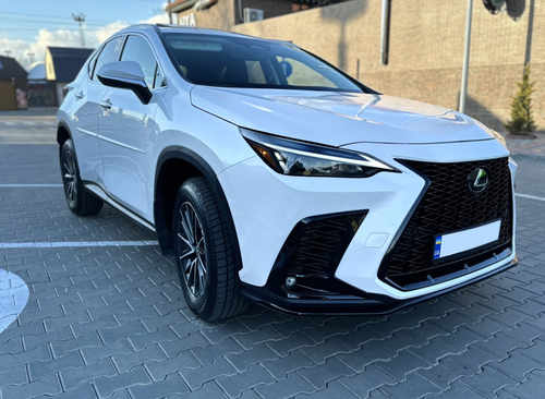 Передній бампер (стиль F-Sport) на Lexus NX 2021-2024 року