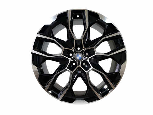 R22 Chrome Black (різноширокі) Диски на BMW X5 F15 2013-2018 року