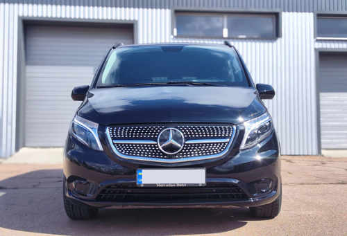Решітка радіатора (Diamond Black) на Mercedes-Benz VITO-Class W447 2019-2023 року