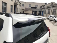 Спойлер вставка (поверх родного) Черный цвет для Toyota Land Cruiser Prado 150