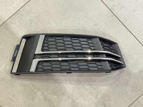 Накладка переднього бампера AUDI A4 B9 2015-2019 ПРАВА СТОРОНА