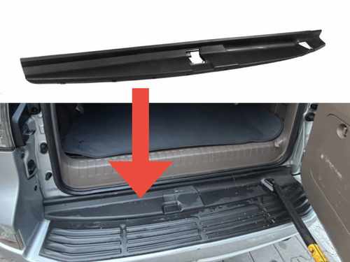 Накладка планка заднього бампера верхня захисна 5217960061 Lexus GX 460