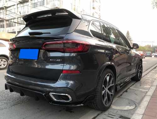 Обвіс накладка заднього бампера Paradigma BMW X5 G05 2018-2025 чорний глянець