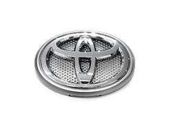 Эмблема с подиумом Toyota Land Cruiser Prado 150 2013-2017, цвет серый