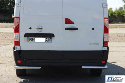 Задні куточки AK003 (2 шт., нерж) для Nissan NV400 2010-2024 рр