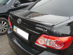 Спойлер ліп багажника Toyota Corolla 2007-2012 ABS пластик під фарбування