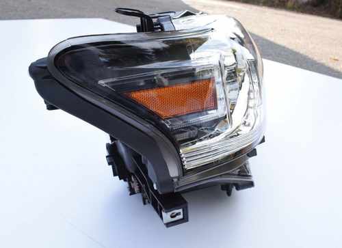 Передні рестайлінгові фари Lexus RX 350/450H 2012-2015