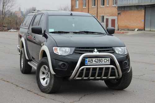 Кенгурятник (поліуретан) для Mitsubishi L200 2006-2015 