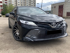 Решітка радіатора Toyota Camry Європа / Америка LE / XLE 70 2017 - з хромом