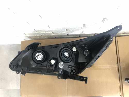 Фара права Honda Accord 9 2013-2015