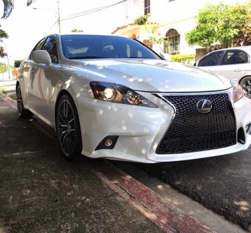 Бампер Lexus IS 2006-2012 у стилі F-SPORT 2013+
