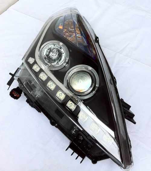 Передні фари тюнінг ксенонові для Nissan Teana J32