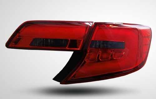 Задні ліхтарі LED червоні димчасті для Toyota Сamry V50 USA