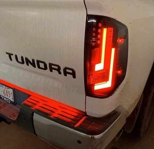 Задні ліхтарі LED чорні WJ1 для Toyota Tundra 2014