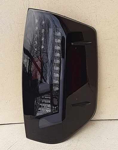Задні ліхтарі LED чорні WJ1 для Toyota Tundra 2014