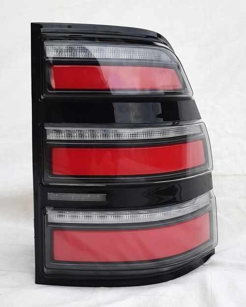 Задні ліхтарі LED ZW для Mitsubishi Pajero Mk4 2006+
