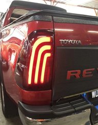Задні ліхтарі тюнінг LED чорні WC для Toyota Hilux Revo 2015+
