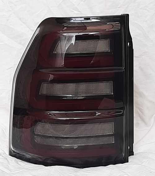 Задні ліхтарі LED червоні WH для Mitsubishi Pajero Mk4 2006+