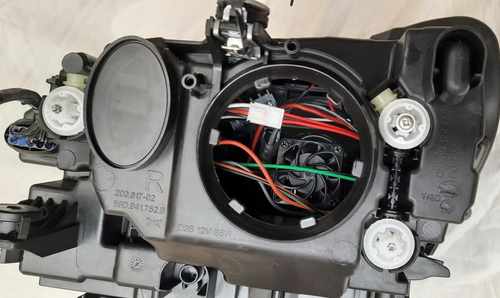 Передні фари тюнінг FULL LED SY для Volkswagen Passat B8 USA