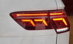 Задні ліхтарі LED стиль 2020 для Volkswagen Tiguan L 2016+