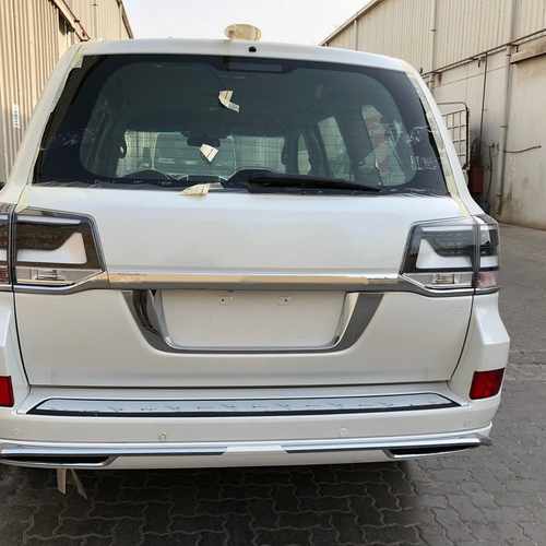 Задні ліхтарі (Executive Black) для Toyota Land Cruiser 200 2016-2024