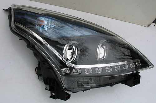 Передні фари тюнінг ксенонові для Nissan Teana J32