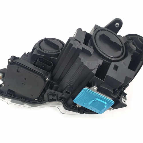 Передні фари на Mercedes C-Class W204 2011-2014 рік ( Xenon Adaptive)