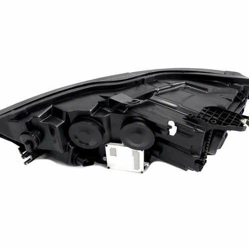 Передні фари Bi-Xenon на Audi A6 C7 2011-2014 року (Adaptive)