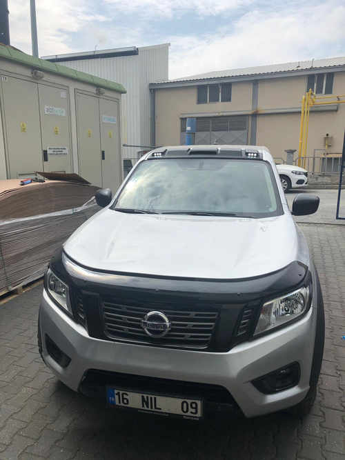 Козирок лобового скла (Meliset LED V1) для Nissan Navara/NP300 2016↗