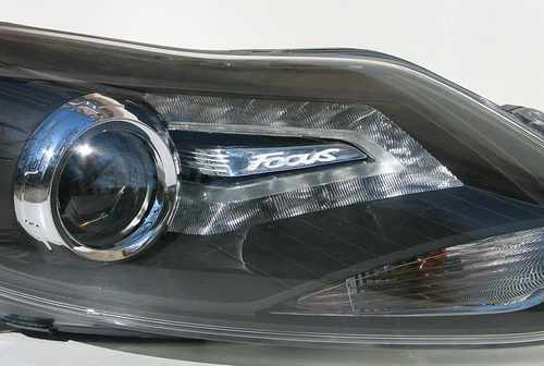 Передні фари тюнінг ксенон для Ford Focus 3 2011-2015