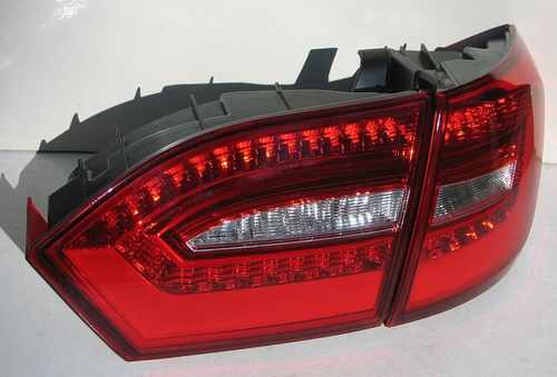 Задні ліхтарі LED червоні V2 для Volkswagen Jetta Mk6 2011-2014