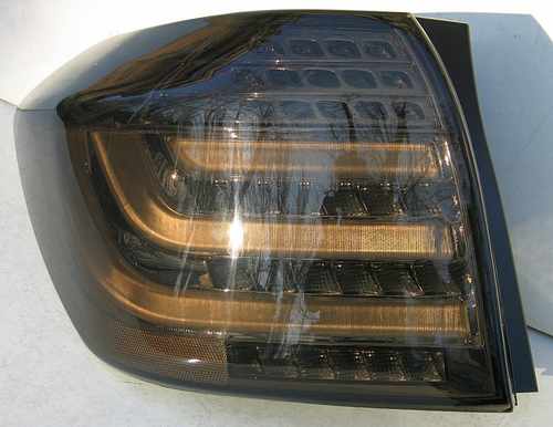 Задні ліхтарі LED чорні для Toyota Highlander 2010-2013