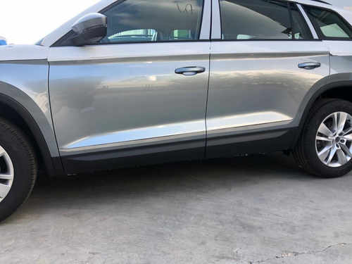 Молдинг дверний Carmos широкий (нерж) для Skoda Kodiaq