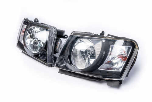 Передня оптика Safari Black (2004-2008, 2шт) для Nissan Patrol Y61 рр