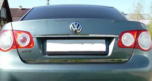 Хром накладка нижньої кромки багажника Volkswagen Jetta 2005-2010 (нержавіюча сталь)
