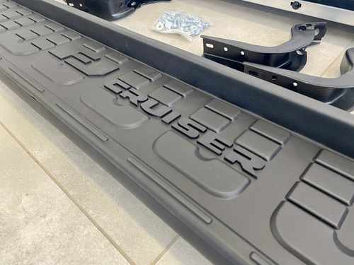 Бокові пороги підніжки Toyota FJ Cruiser 2006+ 2шт.