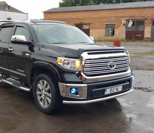 Передній захист ST008 (нерж) для Toyota Tundra 2007+ 
