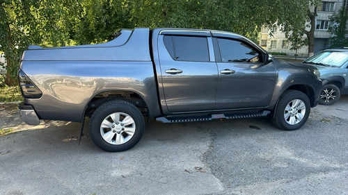 Боковые пороги Dakar V2 с LED (2 шт, металл) для Toyota Hilux 2015+