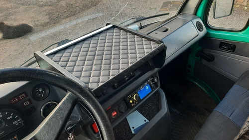 Полиця на панель (eco-GREY) для Mercedes T1 (207-410)
