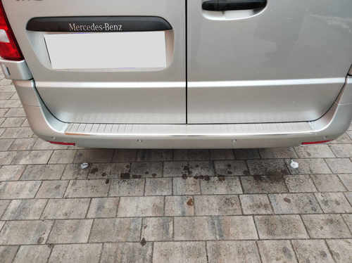 Накладка на задній бампер (глянцева) для Mercedes Vito 447 2015+ Omsa Line