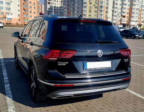 Накладка на задній бампер (нерж) для Volkswagen Tiguan 2016-